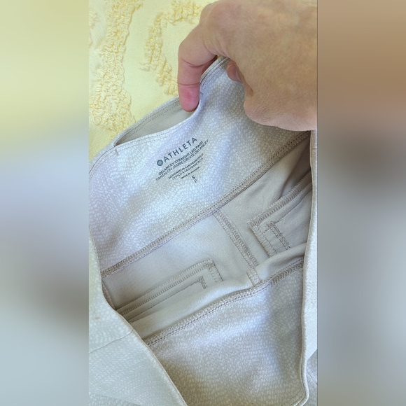 Athleta Stone Colored Slight Flare Pull On Pants Size S - Picture 7 of 9